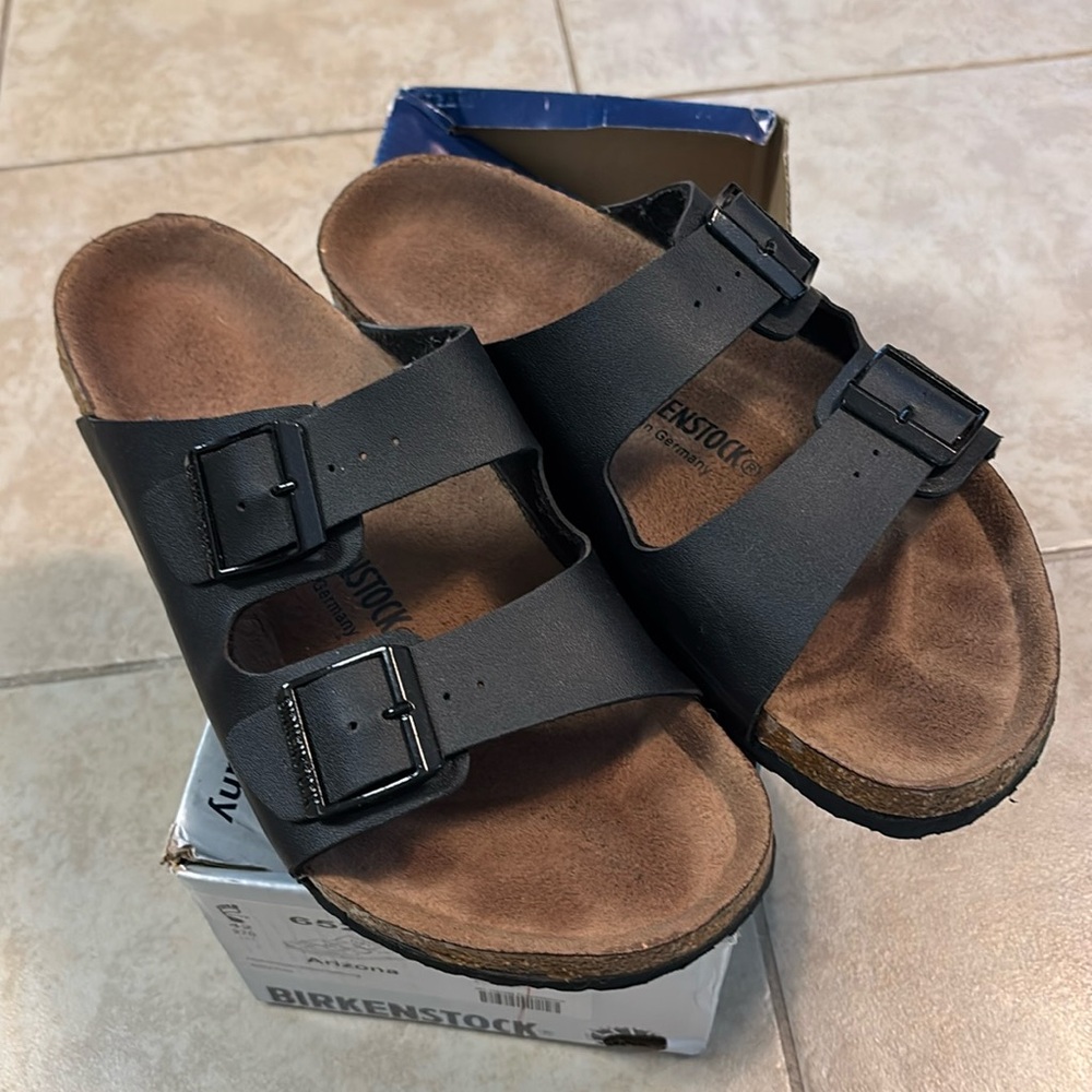 Birkenstock Arizona Sandals Size 42 in Black